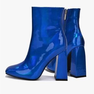 •CAPE ROBBIN• Hayward Blue Heeled Booties // square toe + block heel // NIB